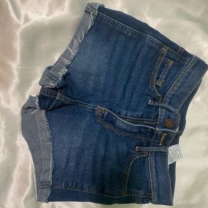 dark wash hollister jean shorts